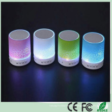 Alta venta al por mayor impermeable LED al aire libre mini altavoz Bluetooth (BS-07)